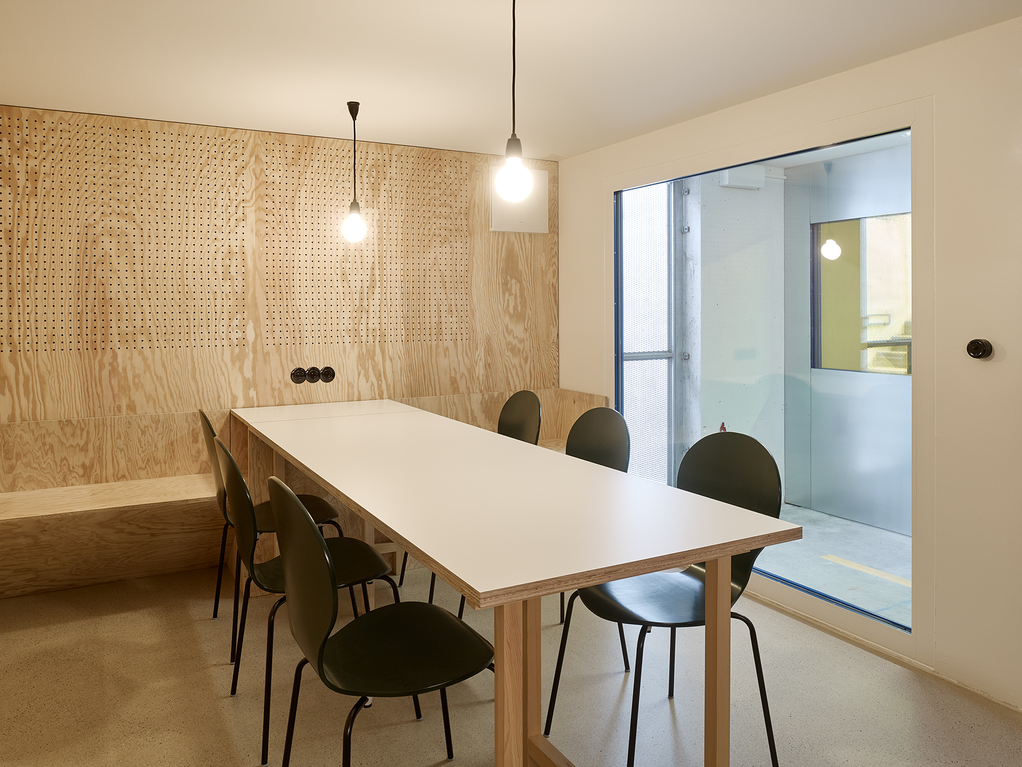 Aparthotel, Mitarbeiterraum